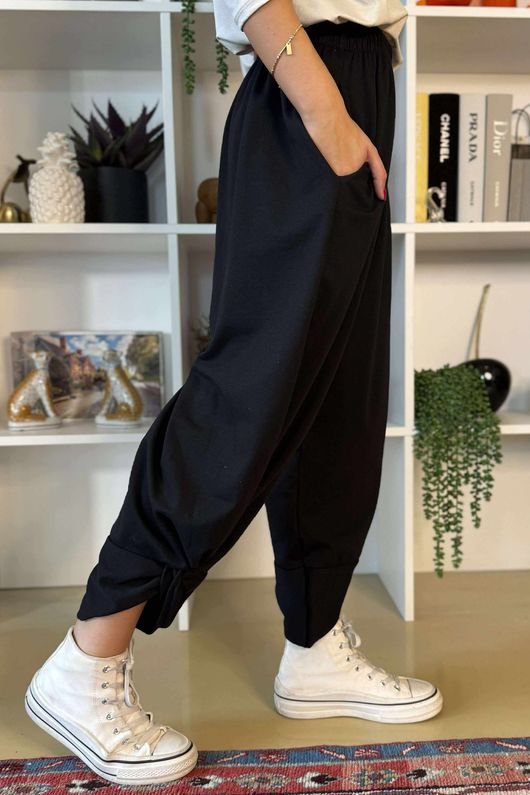 The Sunday Morning 7/8 Twist Pant Black 